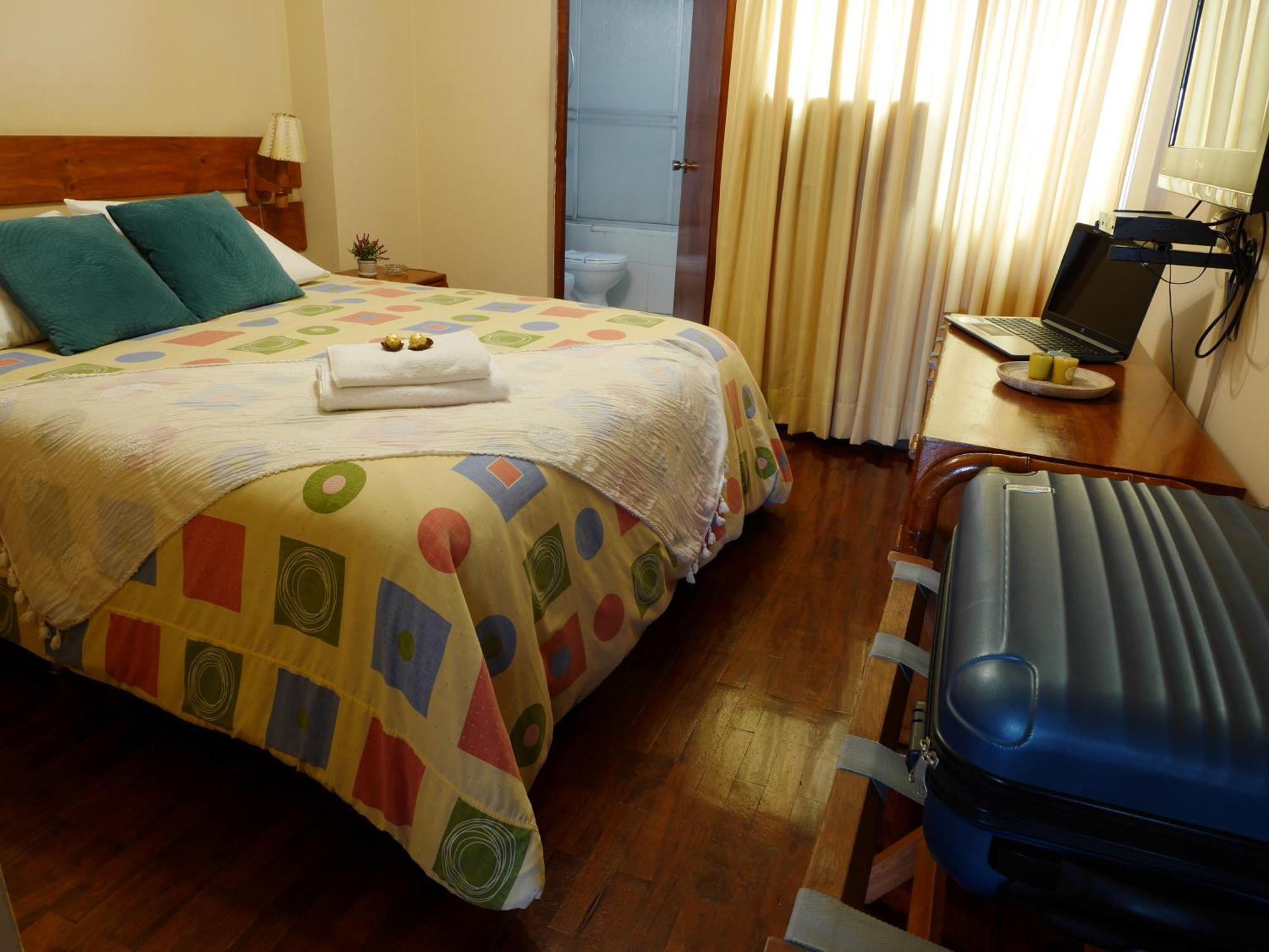Suite Service Apart Hotel Lima Exteriör bild