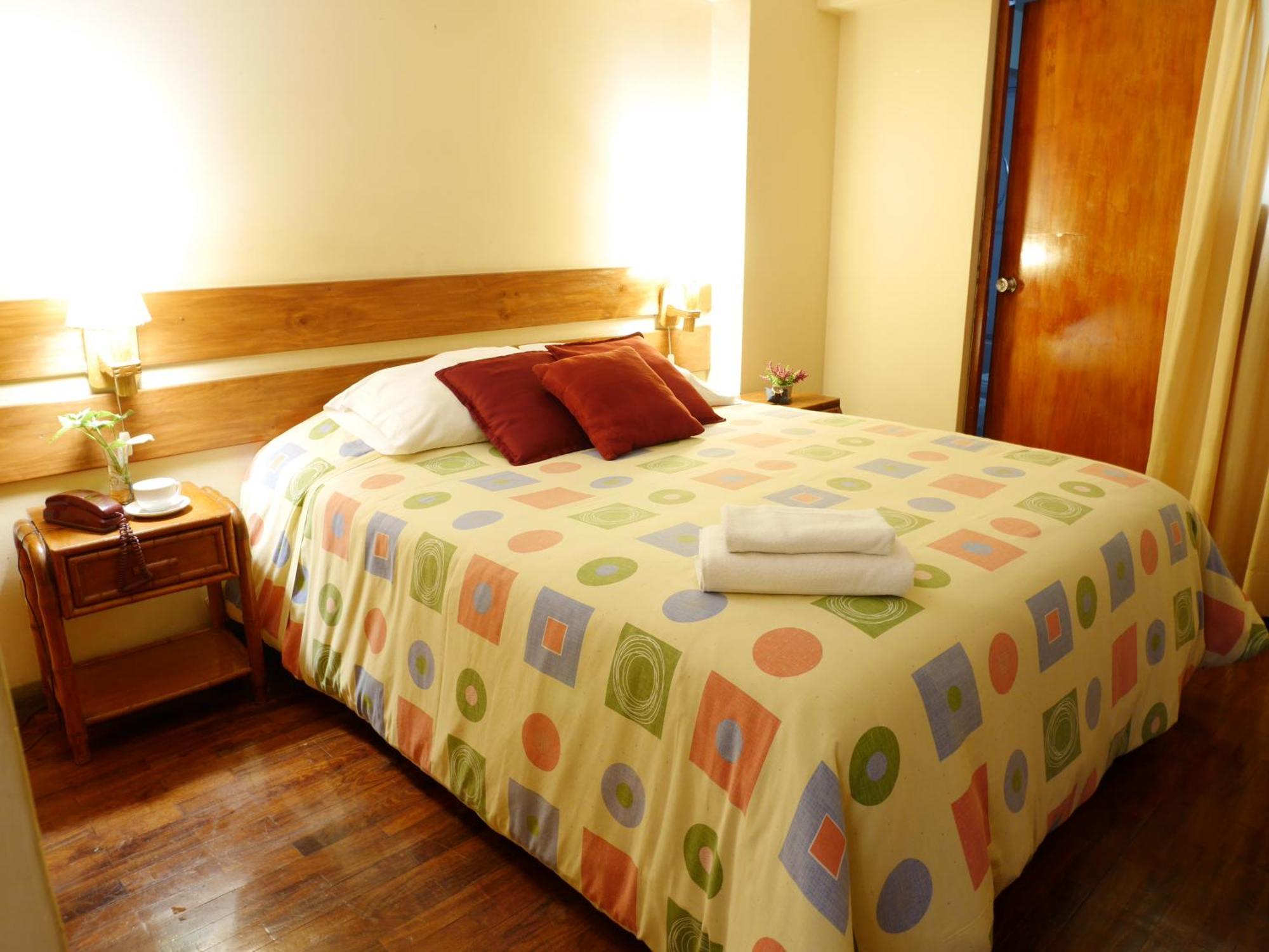 Suite Service Apart Hotel Lima Exteriör bild