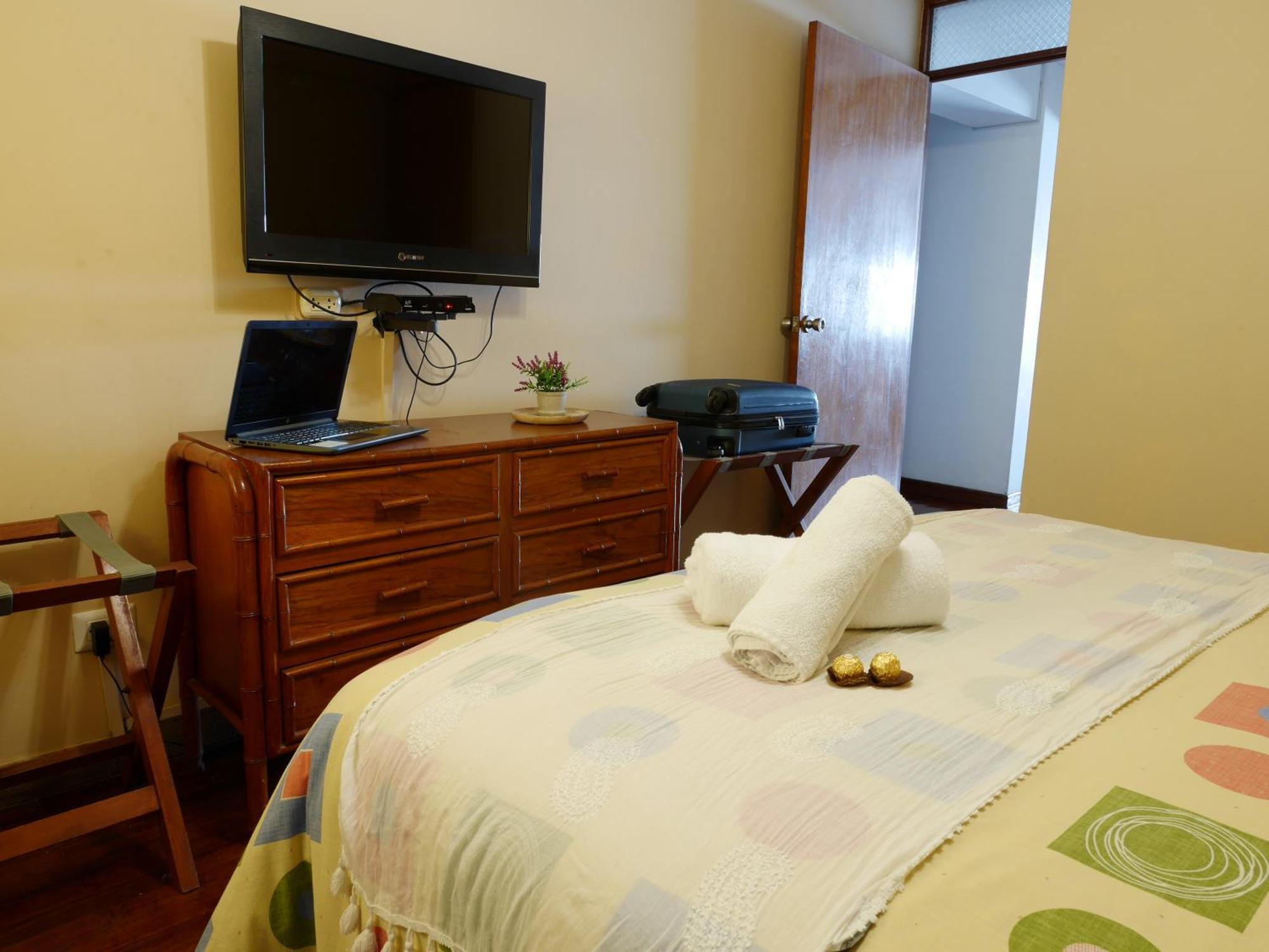 Suite Service Apart Hotel Lima Exteriör bild